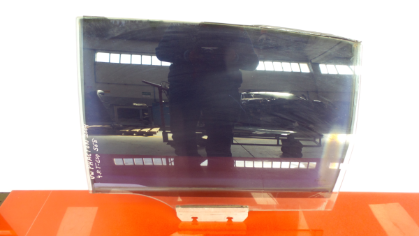 Vitre porte arrière gauche VOLKSWAGEN Phaeton (3D)