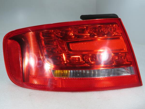 Feu arrière Gauche AUDI A4 (8K2, B8)