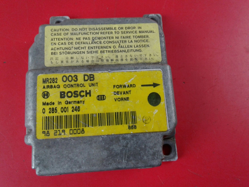 Calculateur  airbag MITSUBISHI Space Star Combi (DG_A)