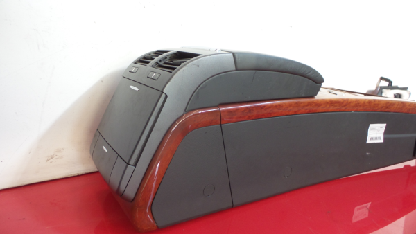 Consola central VOLKSWAGEN Phaeton (3D) Imagem-1