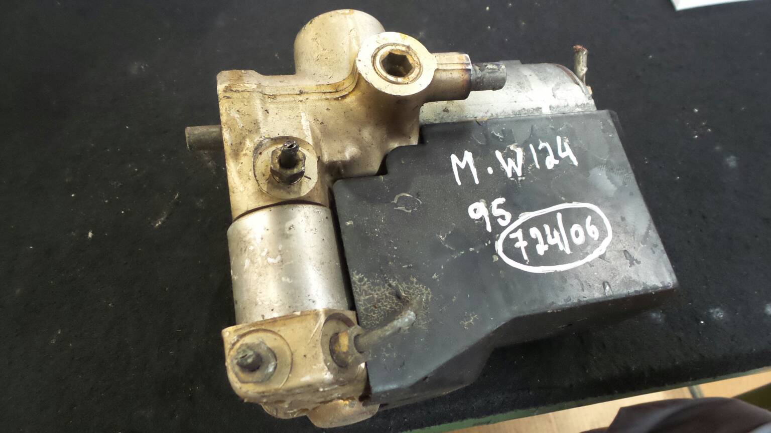 ABS MERCEDES-BENZ Classe E (W124)