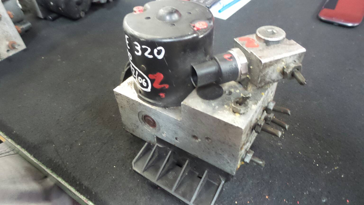 ABS MERCEDES-BENZ Classe E (W210) Imagem-1