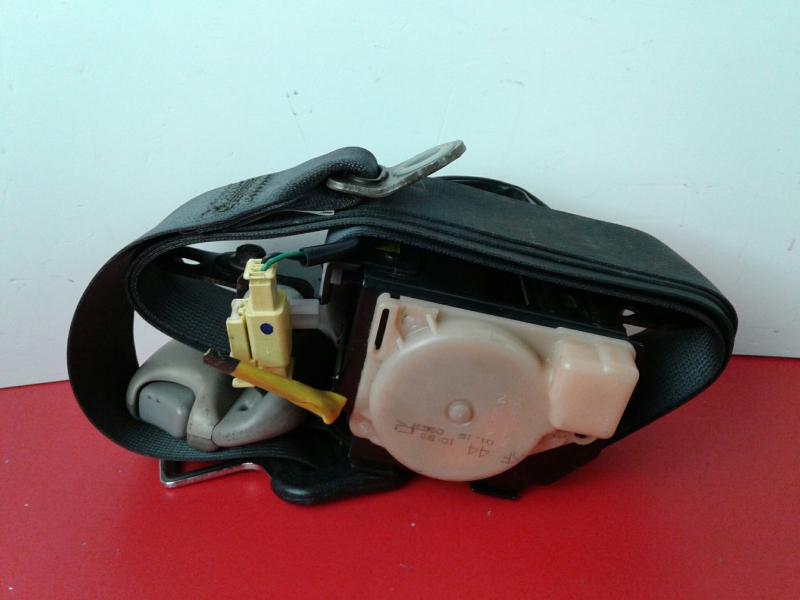 Prétensionneur de ceinture avant Droite LEXUS IS I (JCE1_, GXE1_) Imagem-1