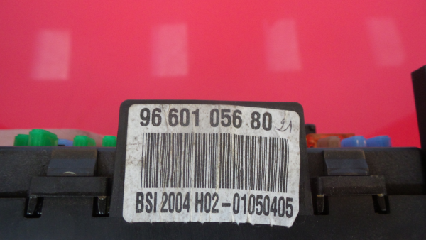 Boîte de fusibles / SAM / BSI PEUGEOT 607 (9D, 9U) Imagem-5