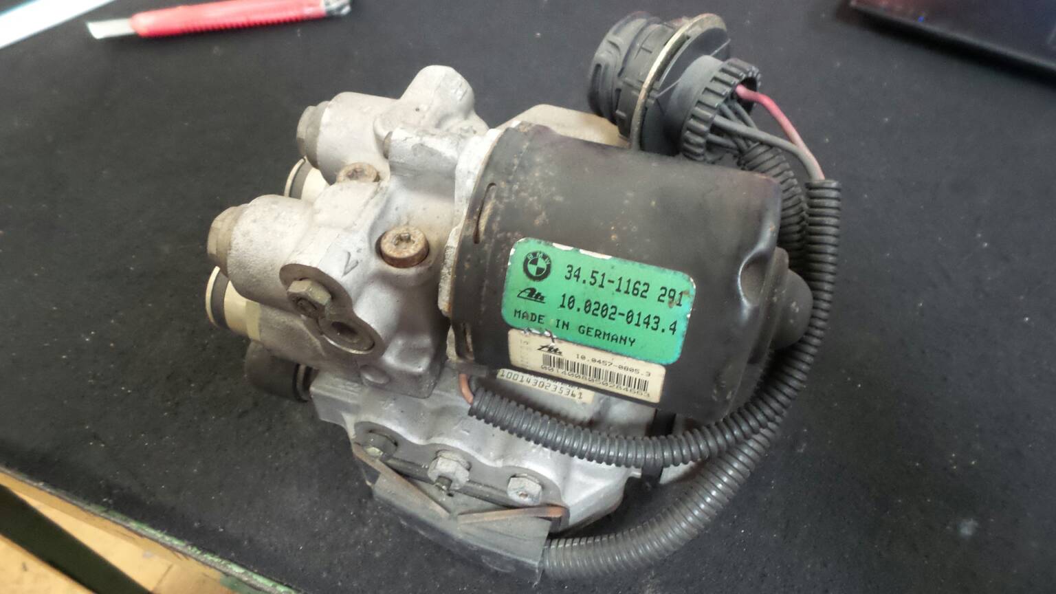 ABS BMW 3 (E36) Imagem-1