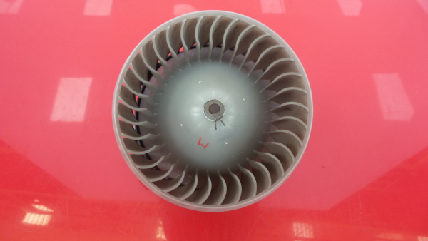 Heizungsmotor / Gebläsemotor  MITSUBISHI Colt VI (Z3_A, Z2_A) Imagem-3