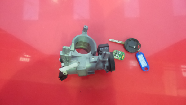 Barillet d’allumage MITSUBISHI Colt VI (Z3_A, Z2_A) Imagem-2