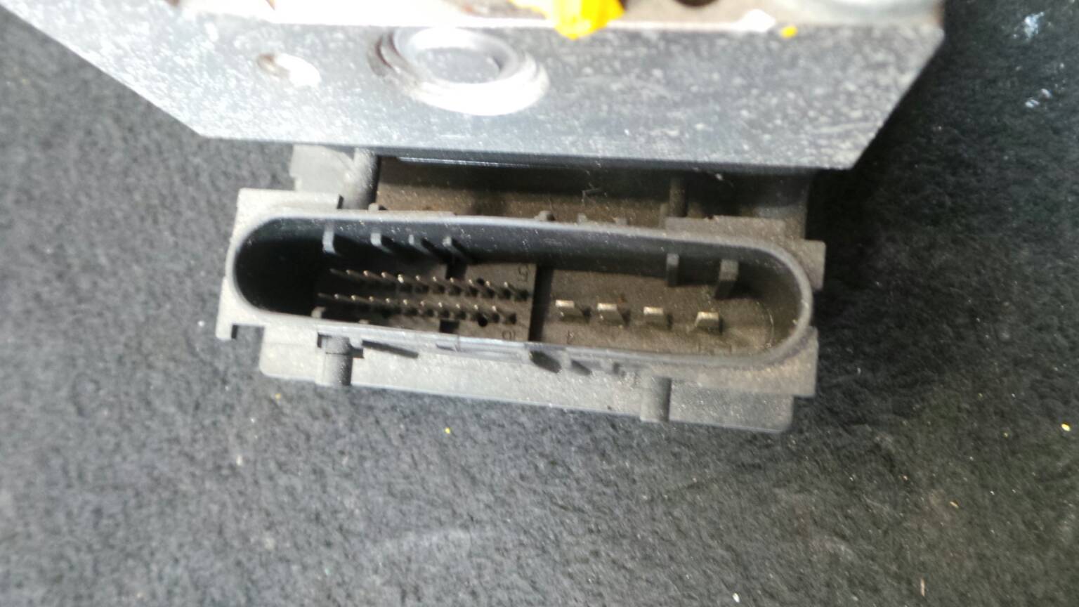 ABS OPEL Tigra TwinTop Imagem-1