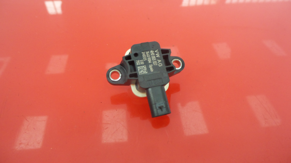 Sensor de impacto VOLKSWAGEN Polo (6R, 6C)
