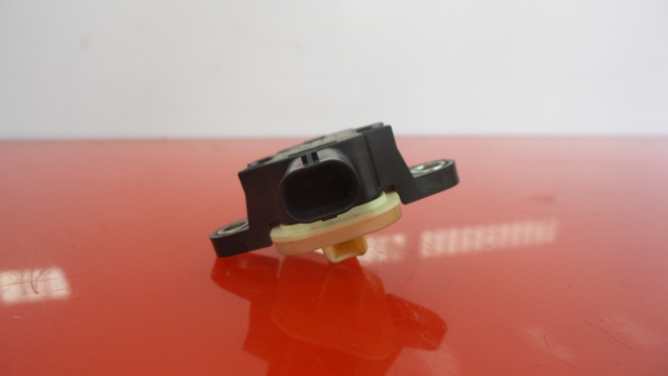 Sensor de impacto VOLKSWAGEN Polo (6R, 6C) Imagem-2