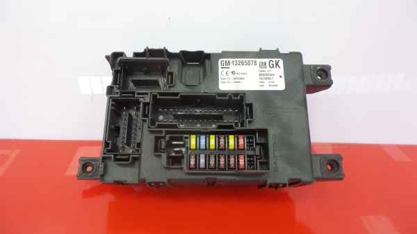 Caja fusibles / SAM / BSI OPEL Corsa D Imagem-1