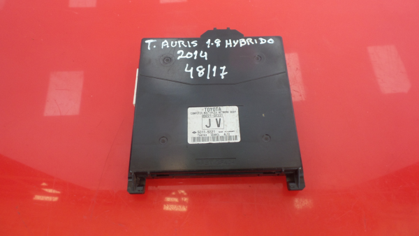 Caixa fusíveis / SAM / BSI TOYOTA Auris Hatchback (_E18_)