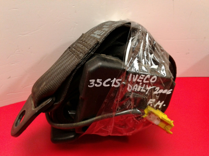 Prétensionneur de ceinture avant Droite IVECO Daily IV Furgão/Combi