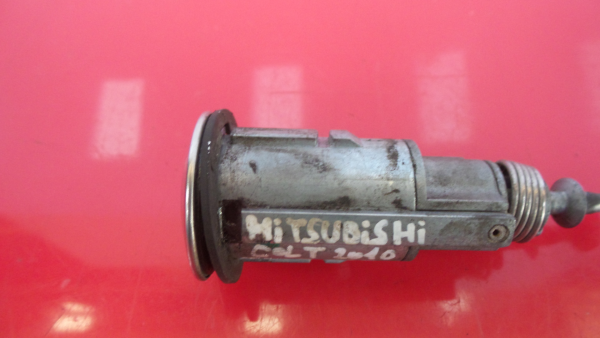 Poignée de porte avant gauche MITSUBISHI Colt VI (Z3_A, Z2_A) Imagem-3