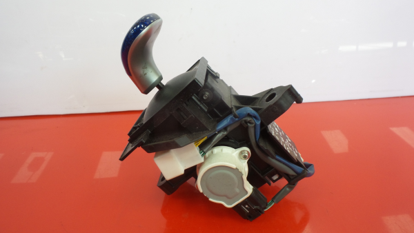 Gear selector TOYOTA Auris Hatchback (_E18_) Imagem-1