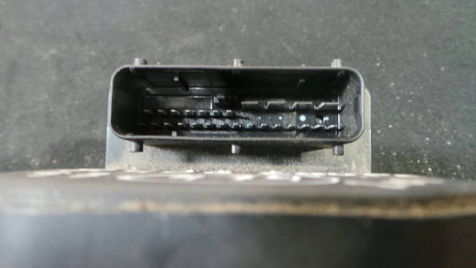 ABS PEUGEOT 406 Coupé (8C) Imagem-1