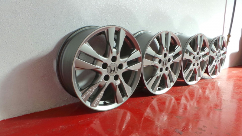 Conjunto de jantes HONDA Civic VIII Hatchback (FN_, FK_) Imagem-1