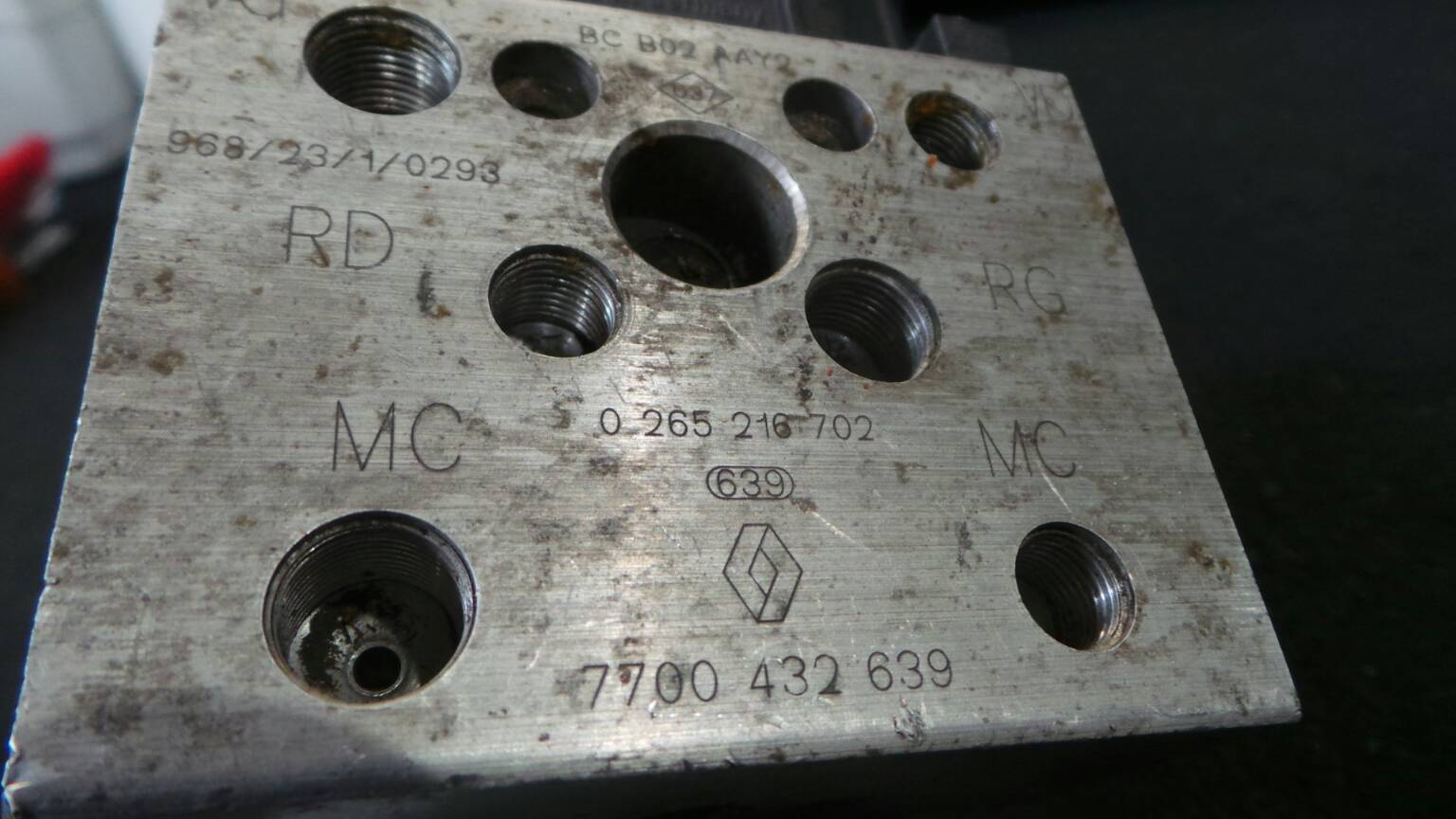 ABS RENAULT Clio II (BB0/1/2_, CB0/1/2_) Imagem-2