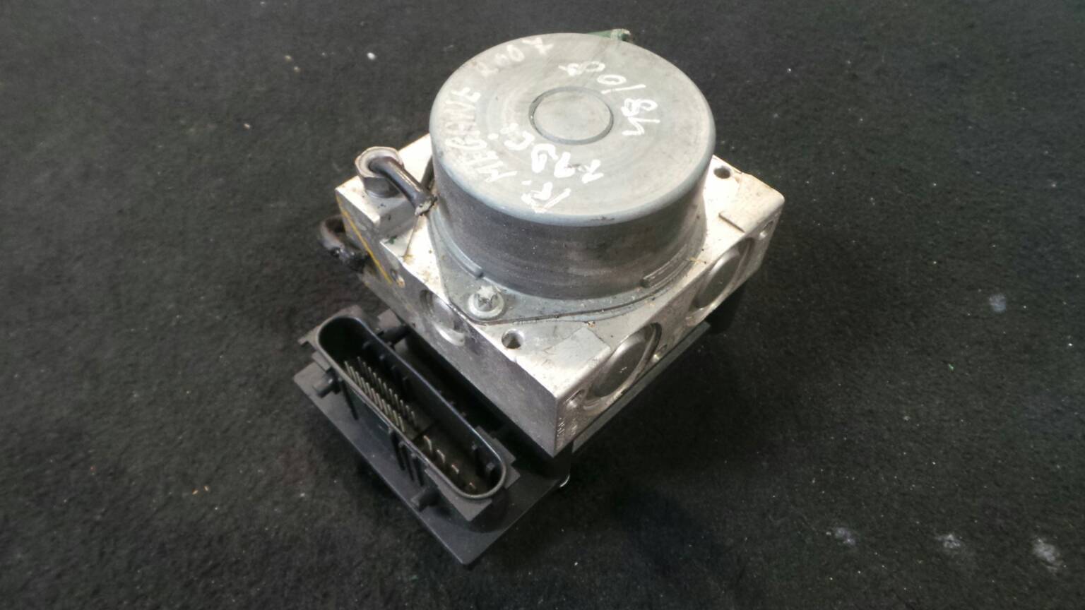 ABS RENAULT Megane II (BM0/1_, CM0/1_)