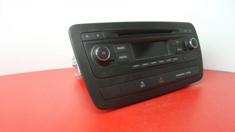 Rádio / auto-rádio SEAT Ibiza IV (6J5, 6P1) Imagem-1