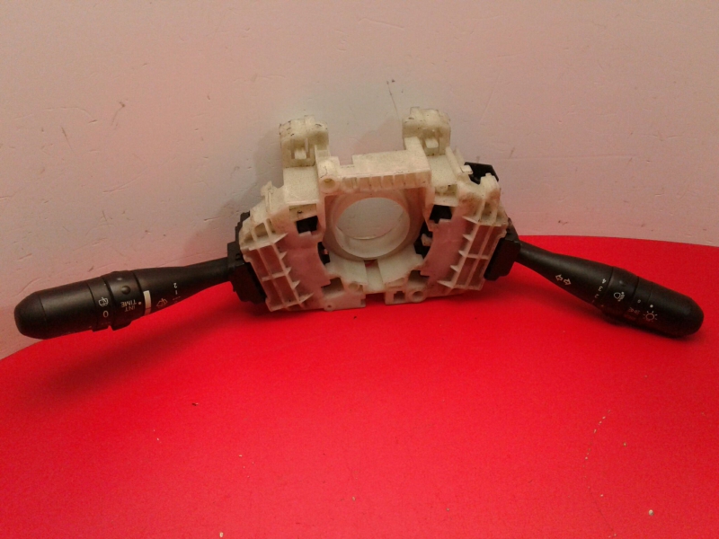 Commodo d’éclairage MITSUBISHI Colt VI (Z3_A, Z2_A)