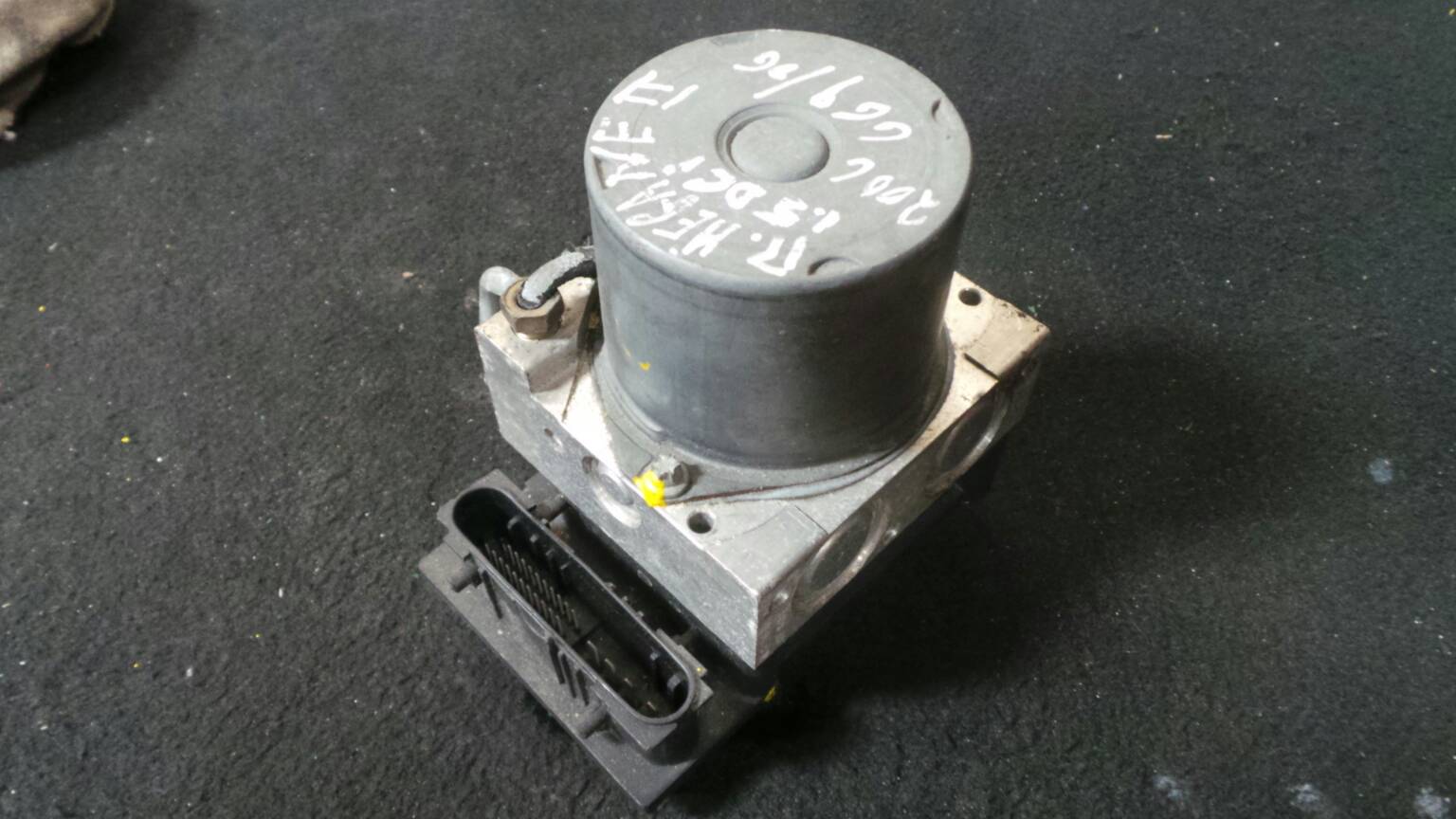 ABS RENAULT Megane II (BM0/1_, CM0/1_)