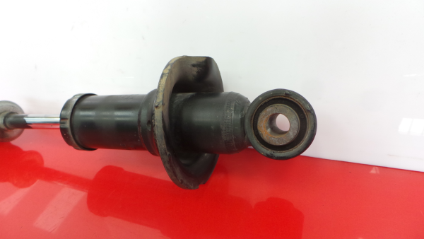 Amortisseur Avant Droite MITSUBISHI Fuso Imagem-2