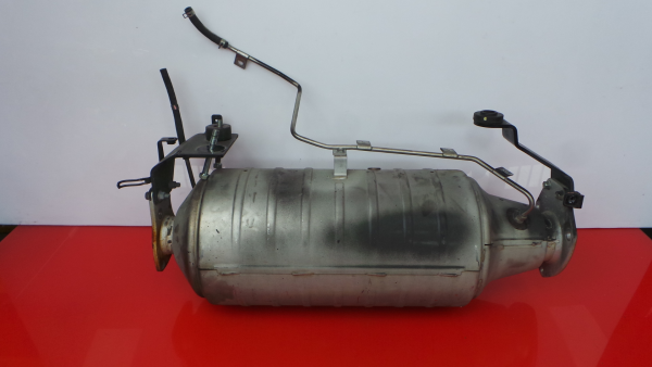 Catalyseur / filtre à particules MITSUBISHI Fuso