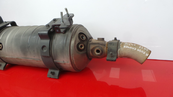 Catalyseur / filtre à particules MITSUBISHI Fuso Imagem-1