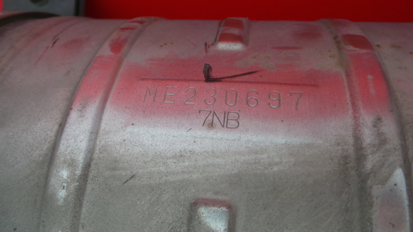 Catalyseur / filtre à particules MITSUBISHI Fuso Imagem-3