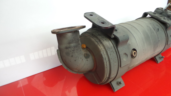 Catalyseur / filtre à particules MITSUBISHI Fuso Imagem-2