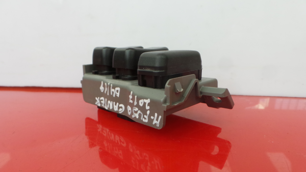 Bouton / interrupteur électromécanique  MITSUBISHI Fuso Imagem-3