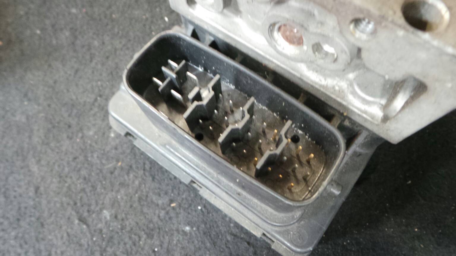 ABS TOYOTA Corolla Hatchback (_E12_) Imagem-1