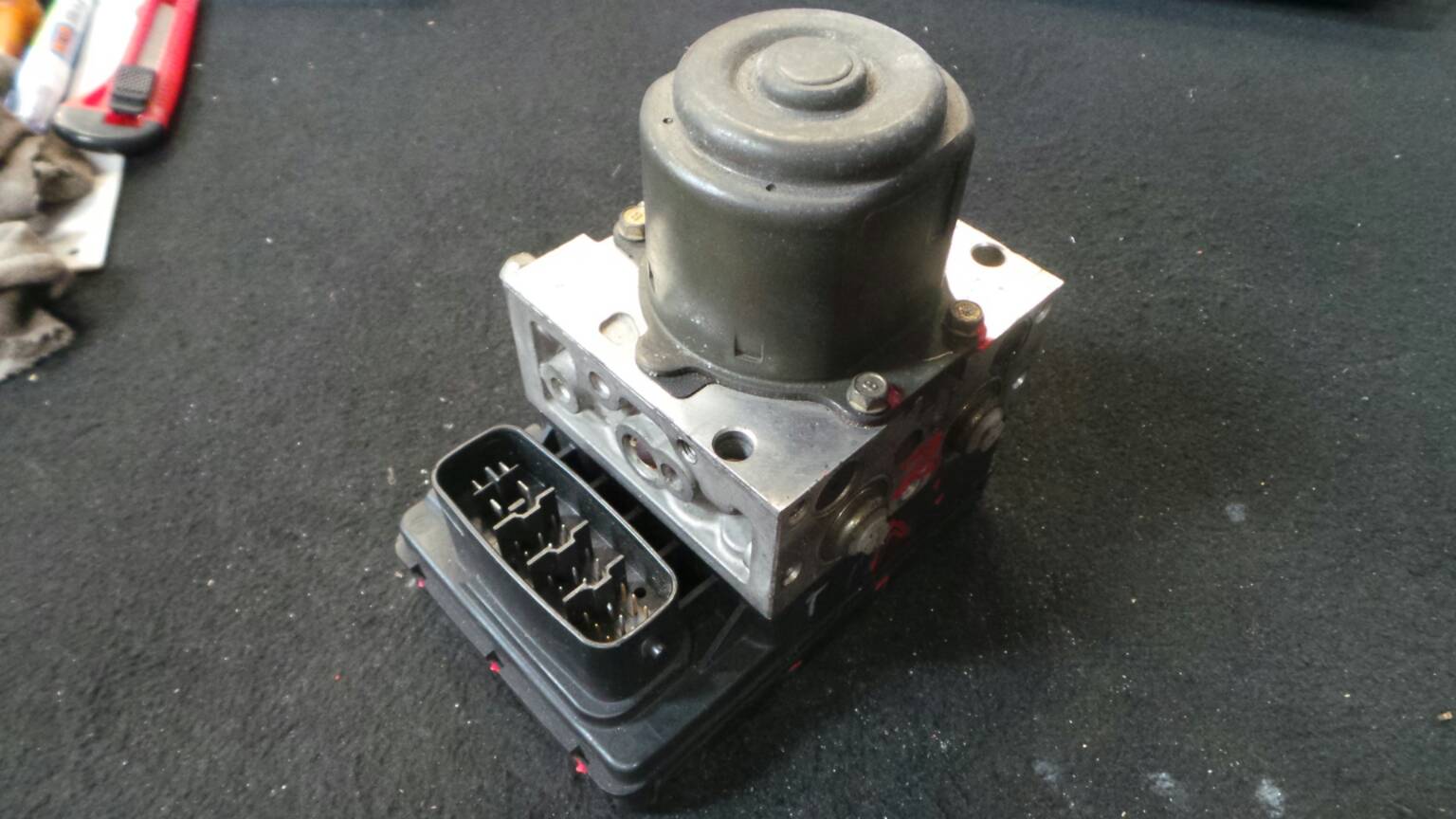 ABS TOYOTA Corolla Sedan (_E11_)