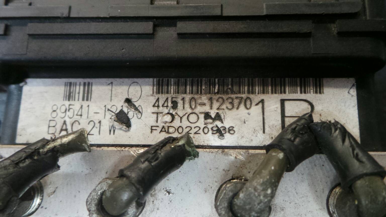 ABS TOYOTA Corolla Sedan (_E11_) Imagem-2