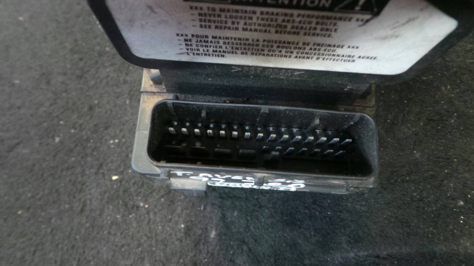 ABS TOYOTA Avensis Sedan (_T22_) Imagem-1