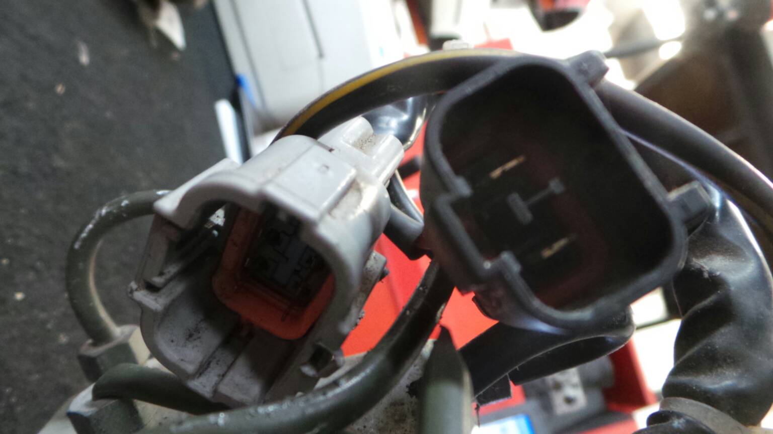 ABS NISSAN Primera Sedan (P11) Imagem-1