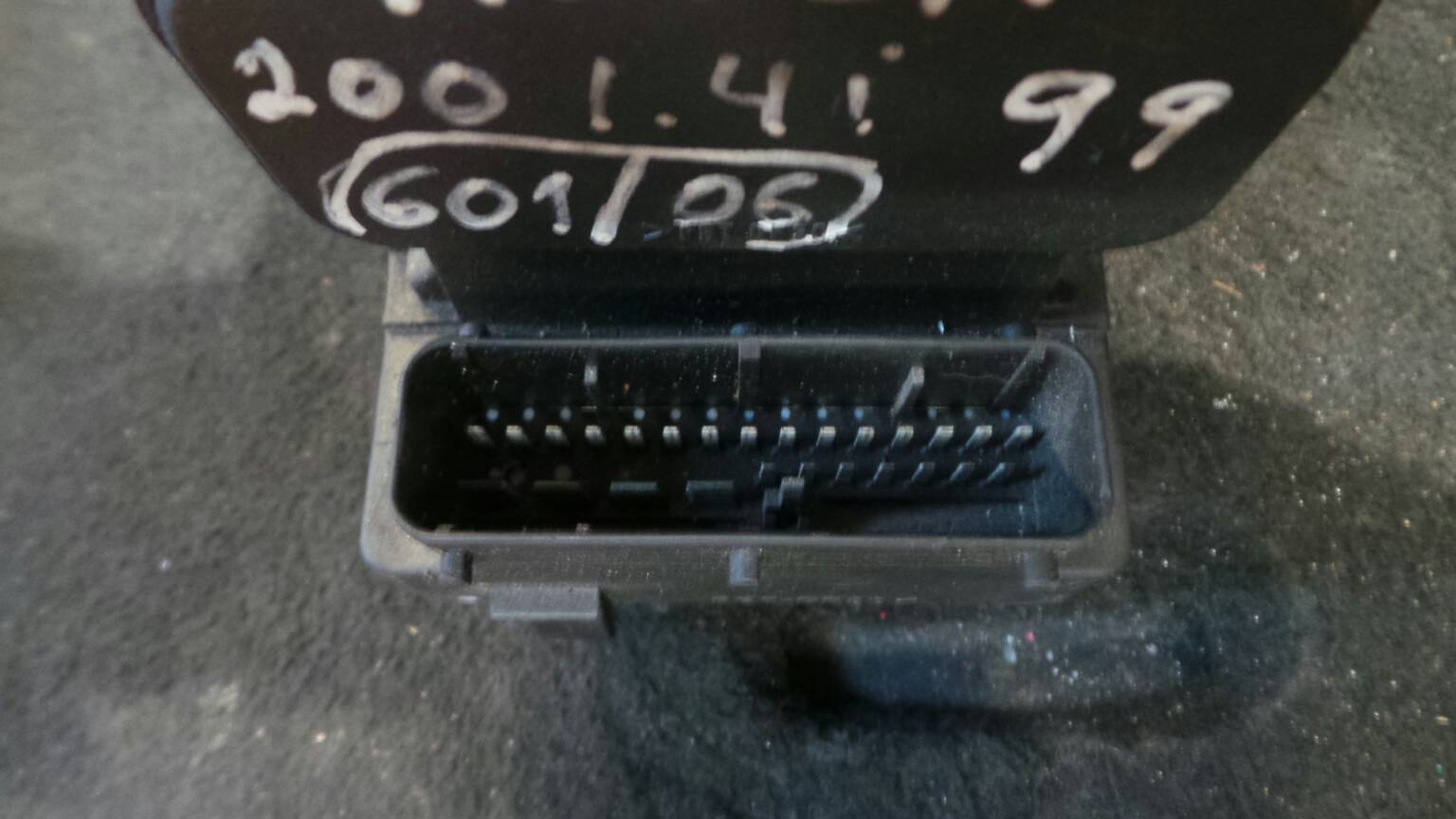 ABS ROVER 200 Hatch (RF) Imagem-1