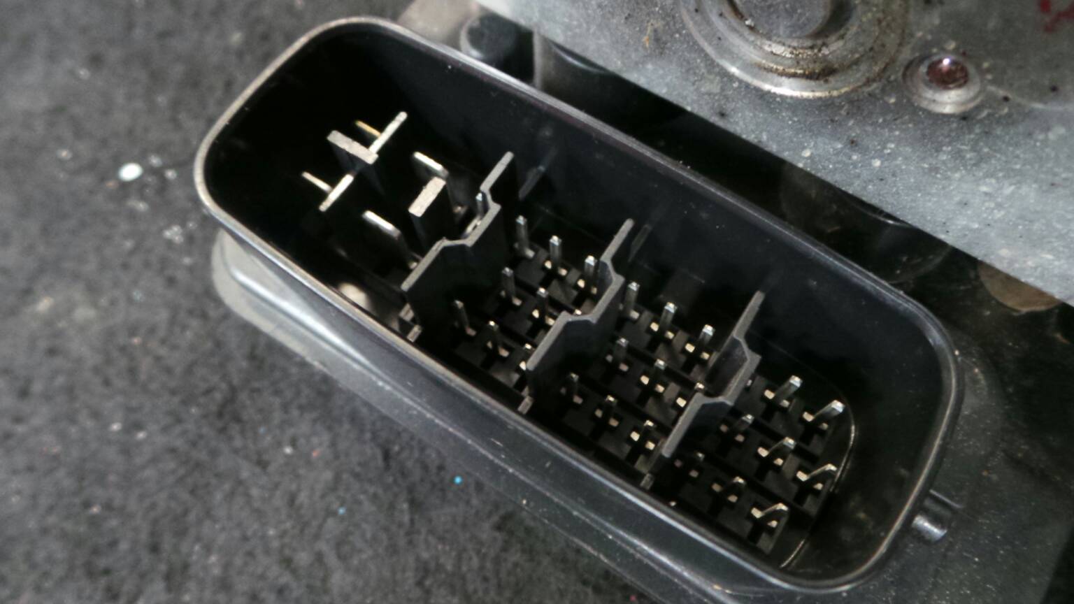 ABS MITSUBISHI Lancer VII Wagon (CS_W, CT_W) Imagem-1