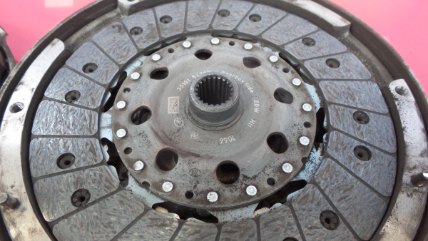 Volante motor RENAULT Trafic III (FG_) Imagem-4