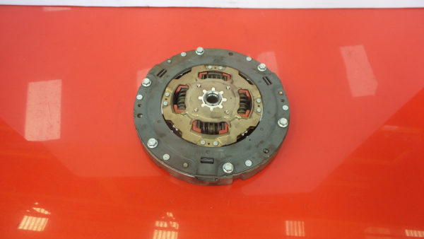 Volante motor TOYOTA Auris Hatchback (_E18_)