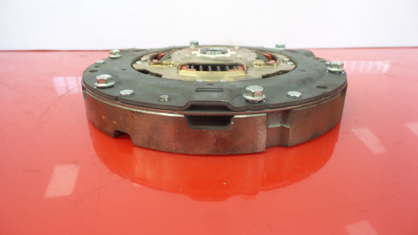 Volante motor TOYOTA Auris Hatchback (_E18_) Imagem-1