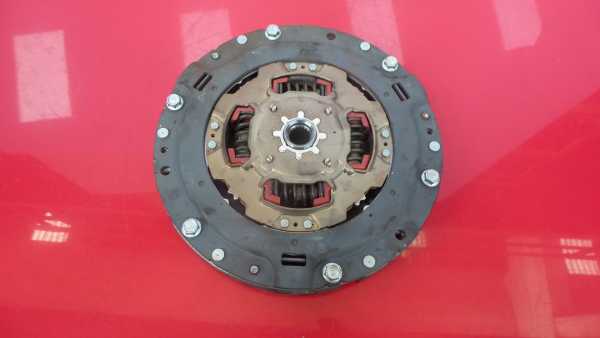 Volante motor TOYOTA Auris Hatchback (_E18_) Imagem-3