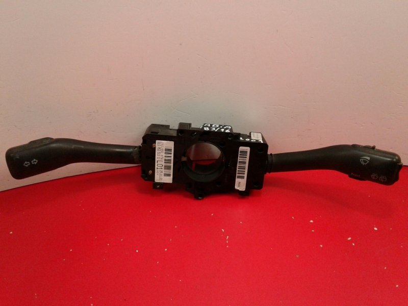 Manípulo de luzes SKODA Fabia I Hatchback (6Y2)
