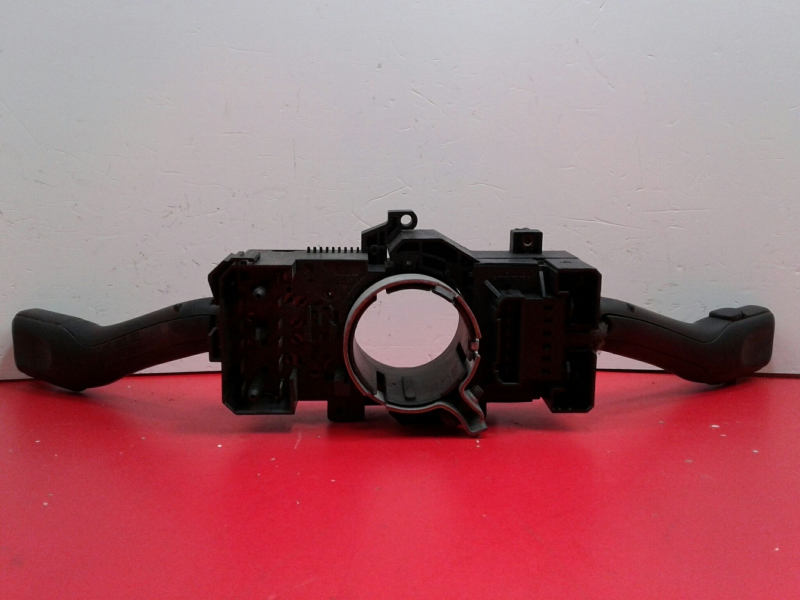 Manípulo de luzes SKODA Fabia I Hatchback (6Y2) Imagem-2