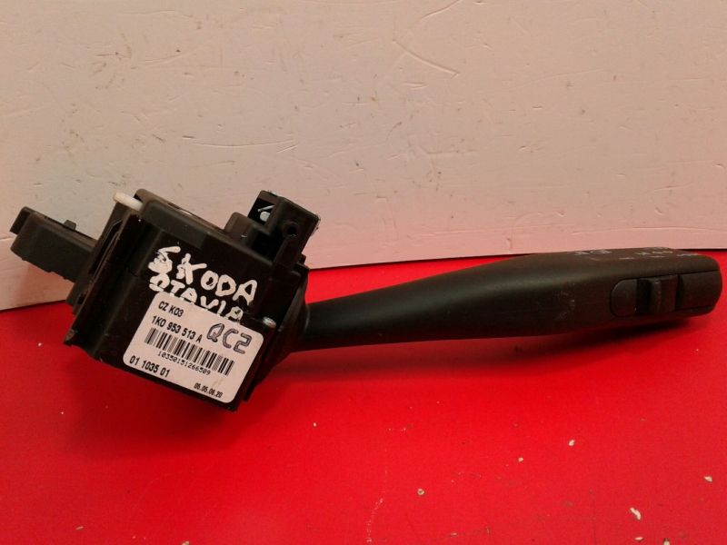 Botão / interruptor de luzes SKODA Octavia II Hatchback (1Z3) Imagem-1