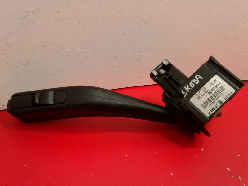 Conjunto / manetes de luzes e limpa vidros SKODA Octavia II Hatchback (1Z3) Imagem-1