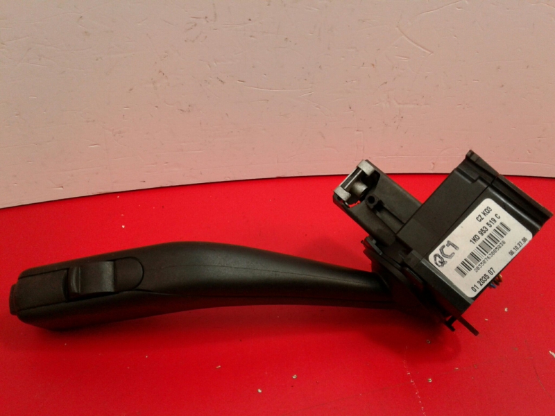 Conjunto / manetes de luzes e limpa vidros SKODA Octavia II Hatchback (1Z3) Imagem-1