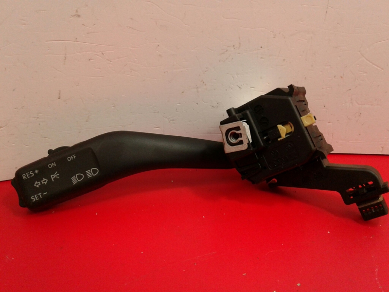 Botão / interruptor de luzes SKODA Octavia II Hatchback (1Z3)