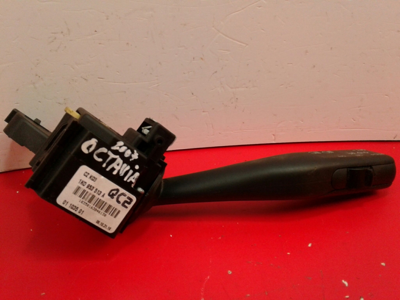 Botão / interruptor de luzes SKODA Octavia II Hatchback (1Z3) Imagem-1